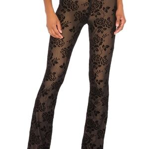 MAJORELLE Lars Pant in Black